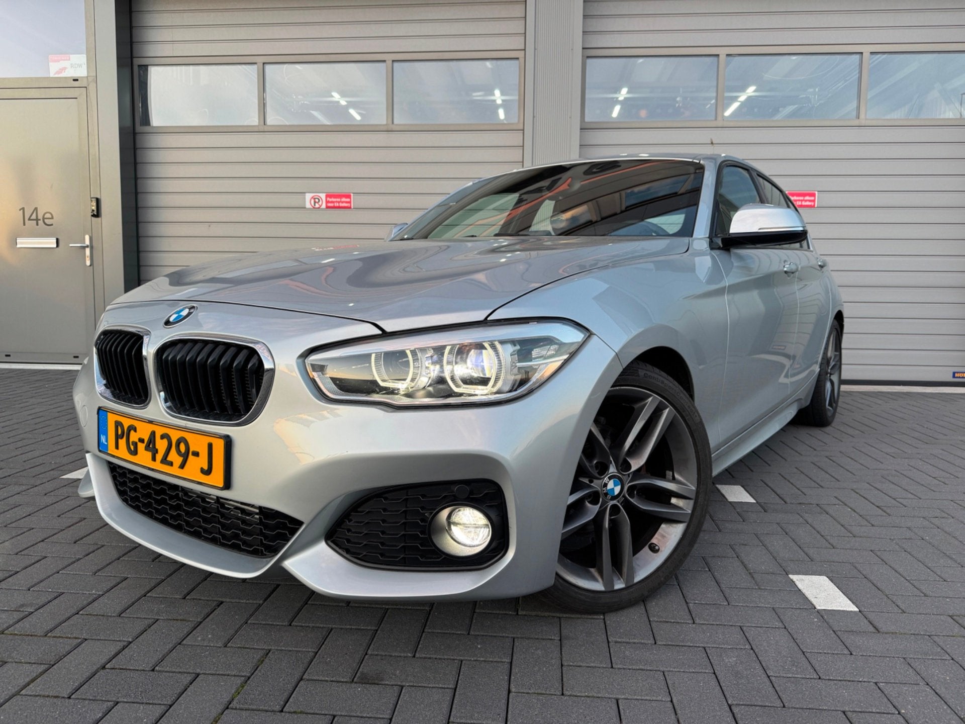 BMW 1-serie 118i Corporate Executive M-Sport NAP, Gebruikt, Alcantara, Origineel Nederlands, Bedrijf