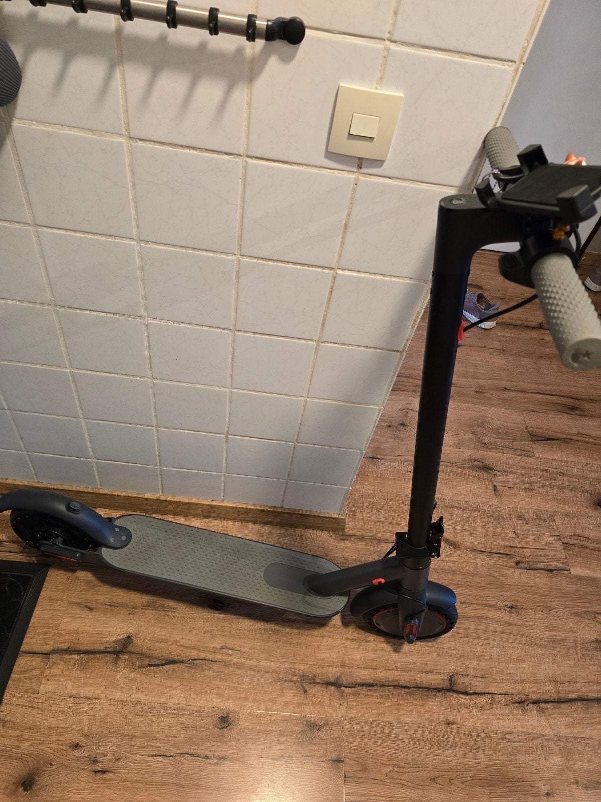 Elektrische step (E-scooter) - Nieuw in doos, Ophalen, Nieuw, Elektrische step (E-scooter), Onbekend