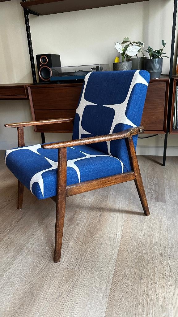 Poolse vintage 60s 70s mid-century modern fauteuil "lisek", Gebruikt, 75 tot 100 cm, Ophalen of Verzenden, 50 tot 75 cm