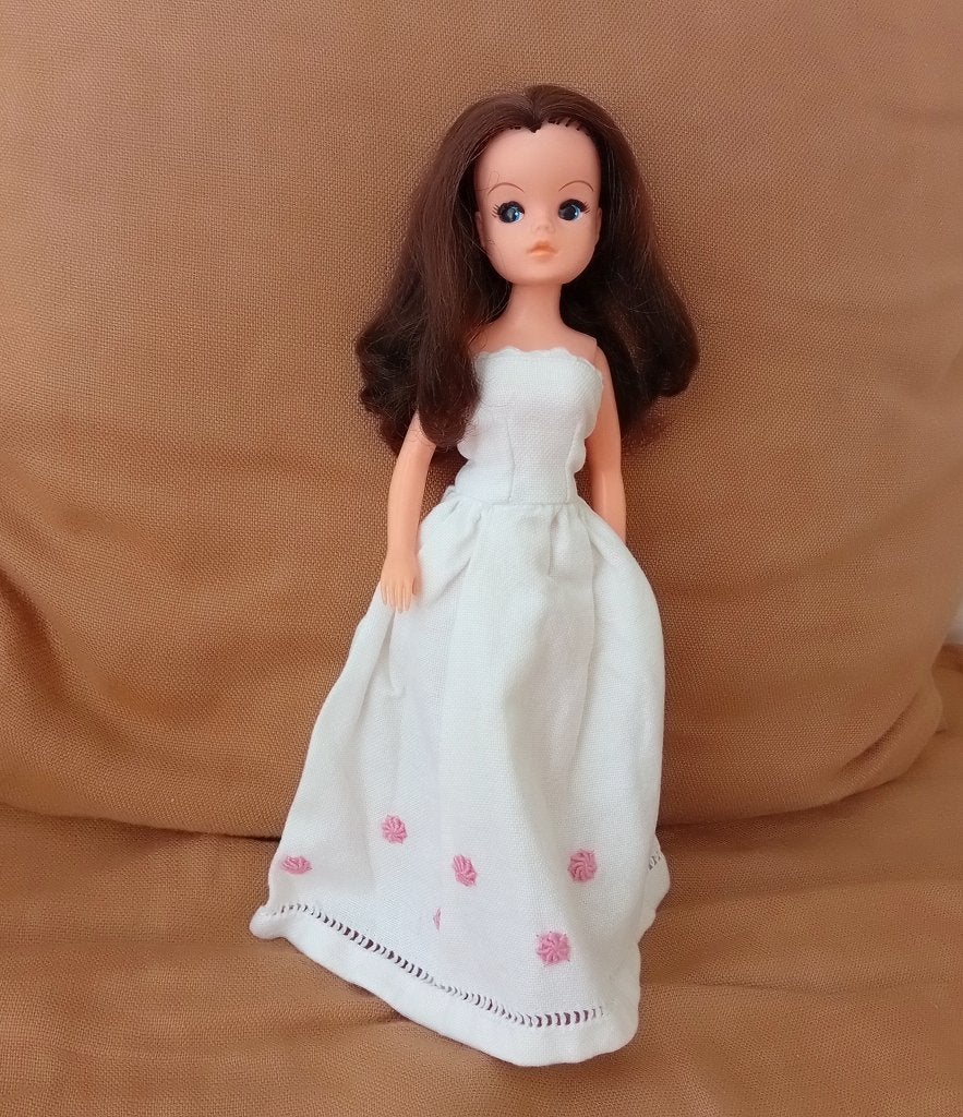 Mooie jurk voor Sindy Barbie Fleur Tressy Tammy Petra, Verzenden, Gebruikt, Kleertjes