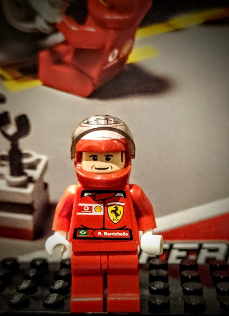 Lego F1 Ferrari - R. Barrichello with Helmet Printed - with, Gebruikt, Lego, Ophalen of Verzenden, Minifiguur