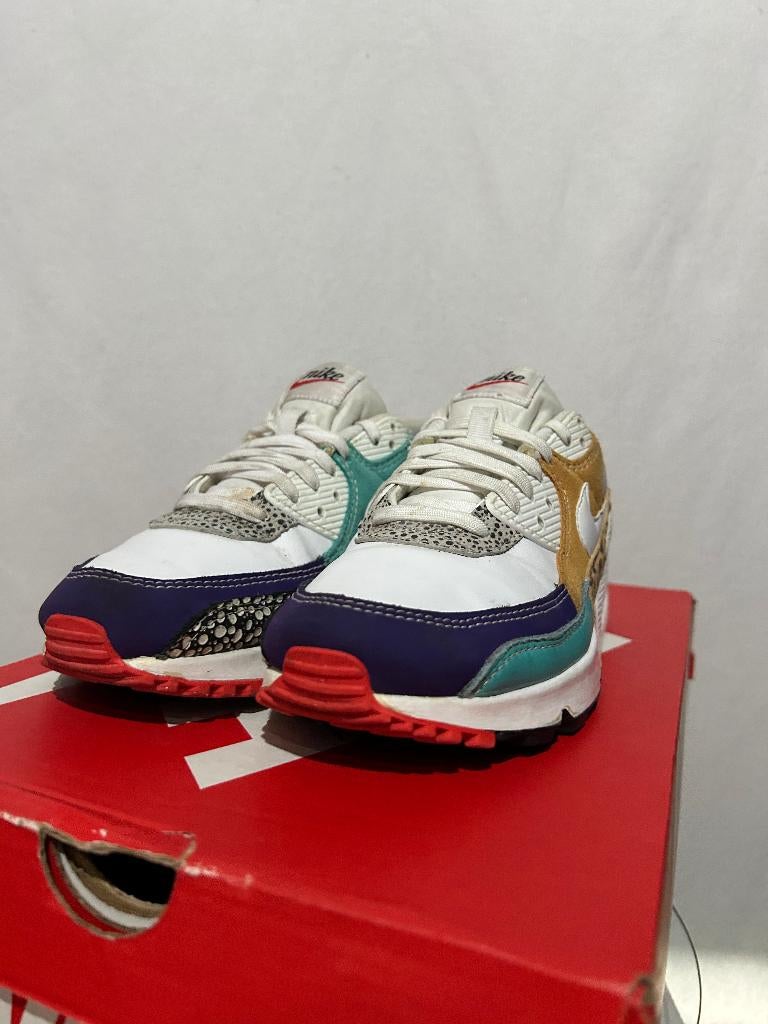 ALS NIEUW! Maat 40,5 - Nike Air Max 90 Animal SE, Kleding | Dames, Schoenen, Overige kleuren, Verzenden, Nike, Nike