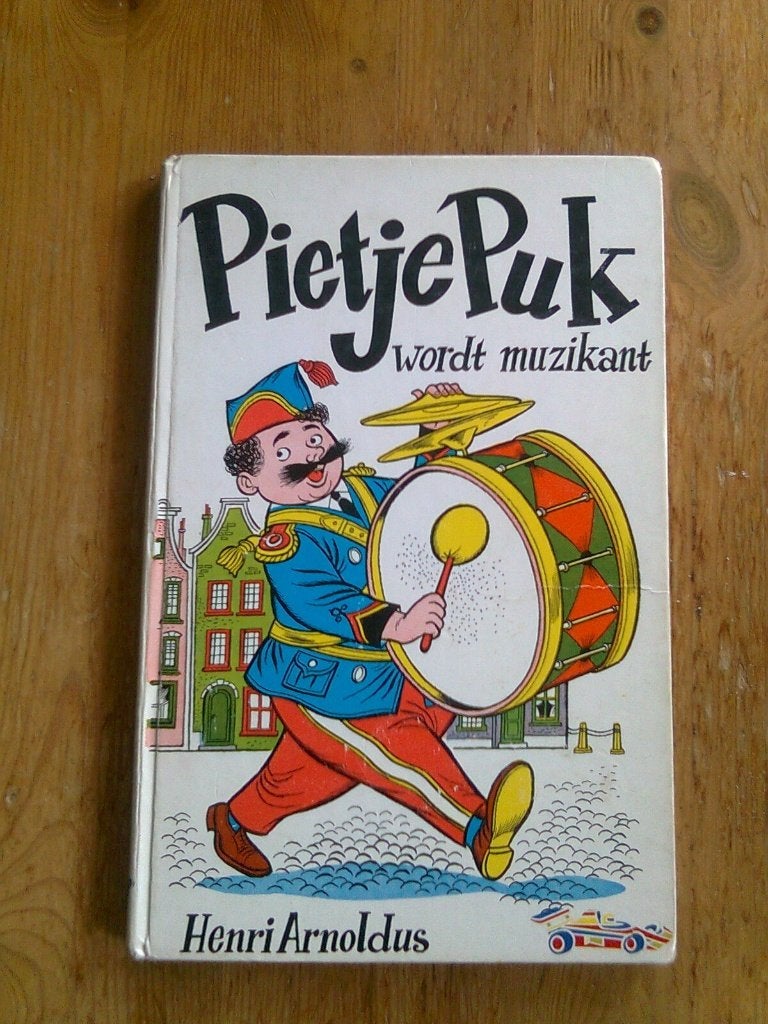 Pietje Puk, 2 enkele delen, 4 dubbeldelen en 1 omnibus, Ophalen of Verzenden, Zo goed als nieuw, Fictie algemeen