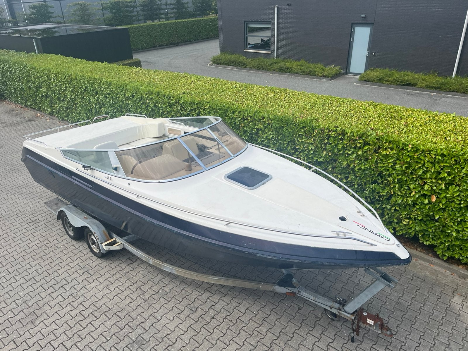 Cranchi Derbi 700, Watersport en Boten, Speedboten, Ophalen, Gebruikt, 26 m, Binnenboordmotor