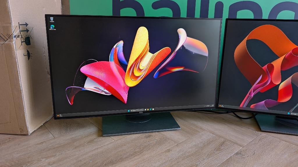Dell UltraSharp U2718Q - 3840x2160 / IPS / DisplayPort+HDMI, Ophalen, Gebruikt, IPS, Dell
