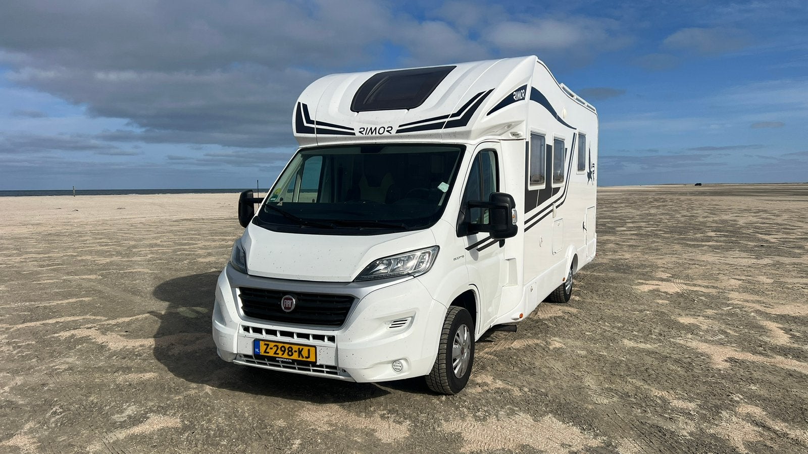Rimor vol opties! Qeens bed, hefbed, lithium, 2x, Airco,lpg, Chemisch toilet, Luifel, Ringverwarming, Fiat