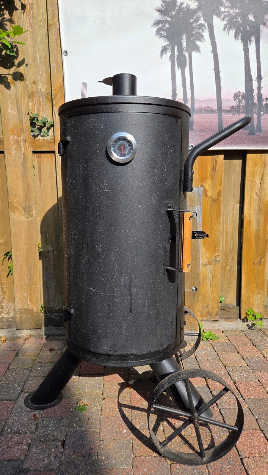 Zwarte BBQ Smoker met wielen en thermometer