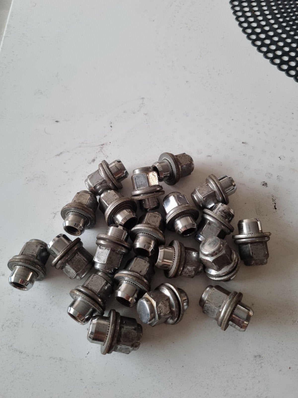 20x lug nuts  Wielmoeren 21mm  Vlakke Ring (Toyota/Lexus), Ophalen of Verzenden, Seat