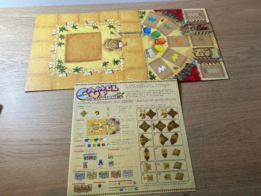 Camel Up Stapelgekke Kamelenrace 999 Games, Hobby en Vrije tijd, Ophalen of Verzenden, Zo goed als nieuw