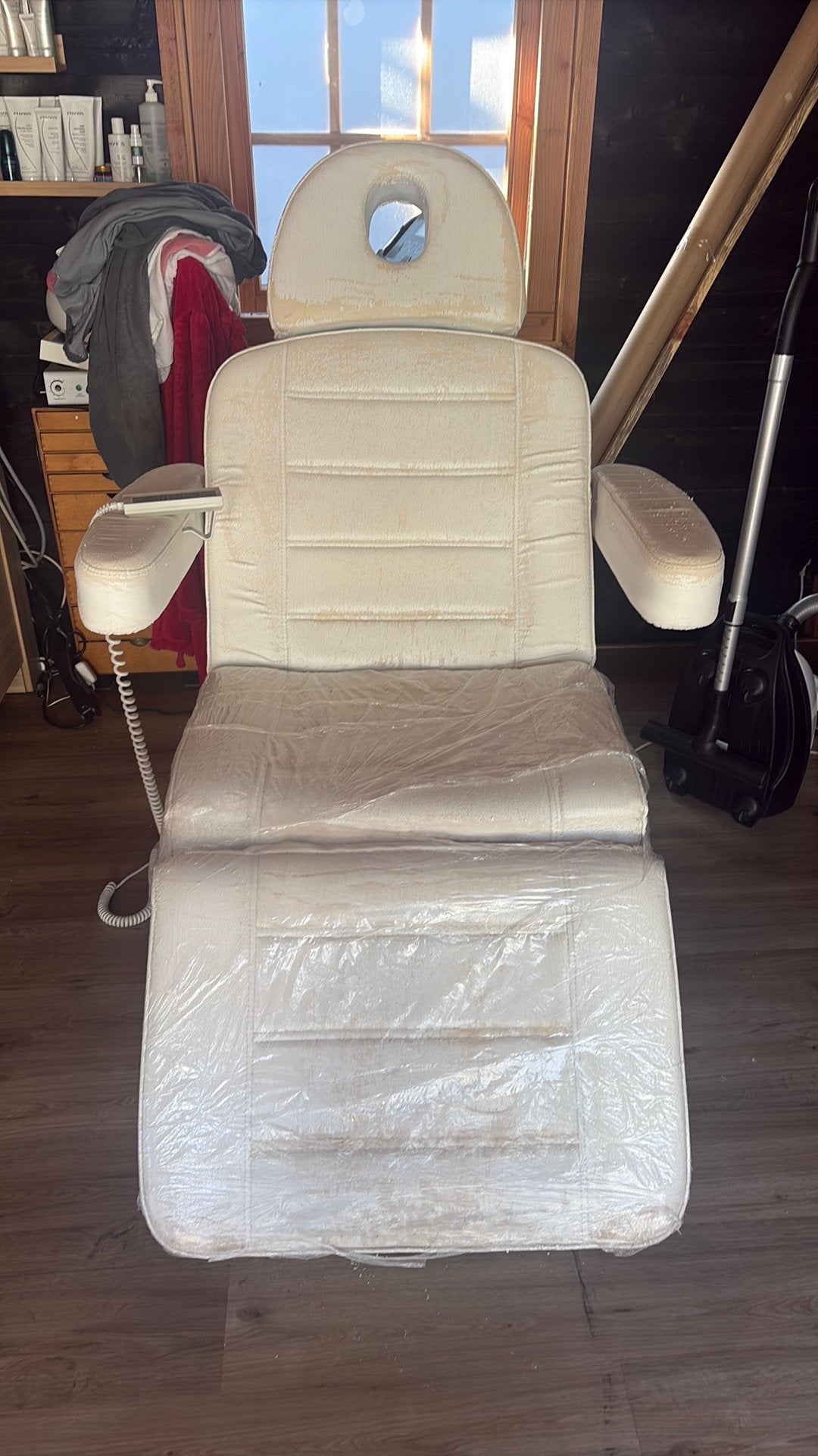 Behandelstoel elektrisch, Ophalen of Verzenden, Zo goed als nieuw, Massagetafel