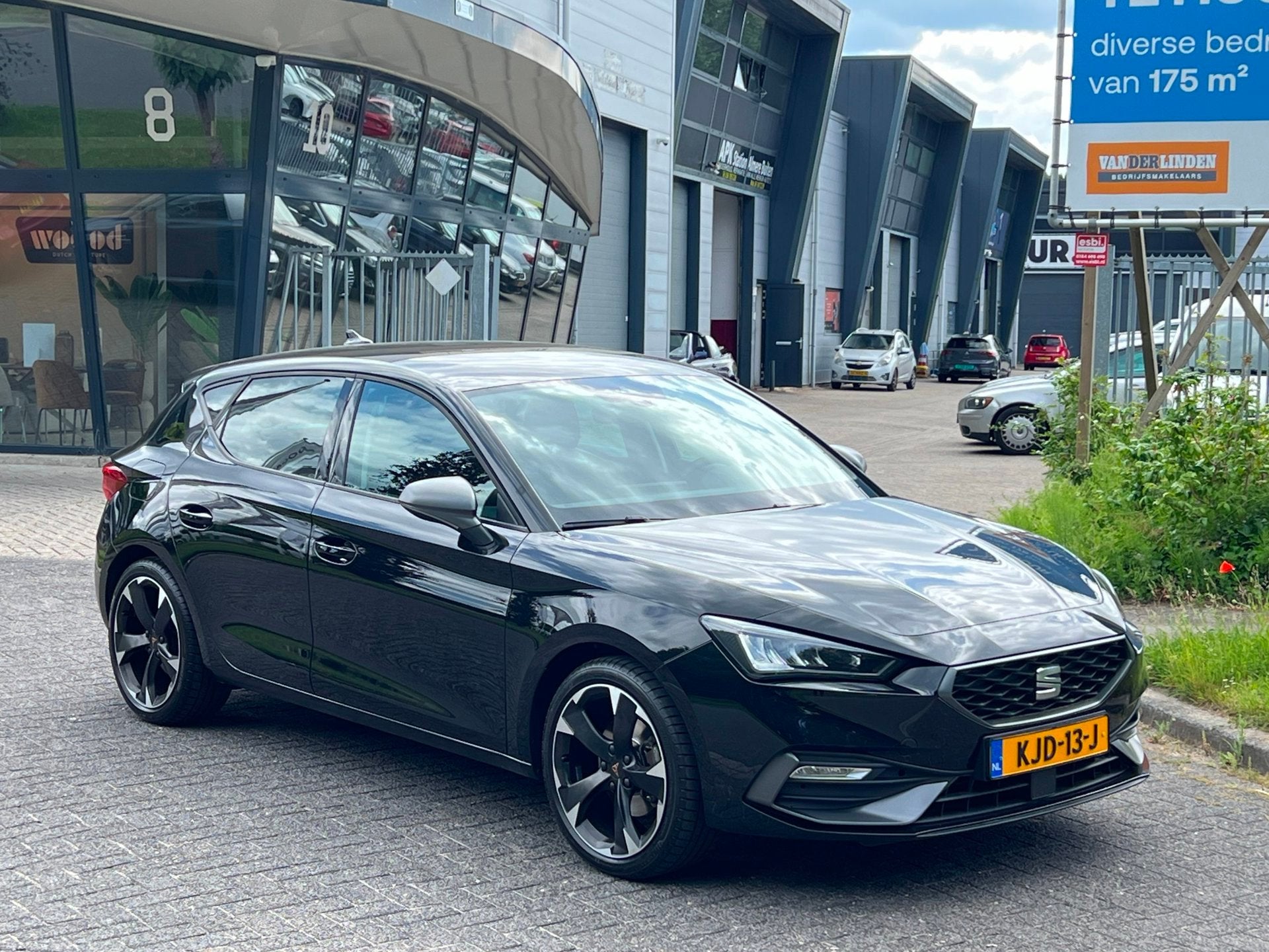 Seat Leon Hatchback 1.5 TSI FR 6-Bak Carplayy Camera, Auto's, Voorwielaandrijving, Dealer onderhouden, Leon, Leder en Stof