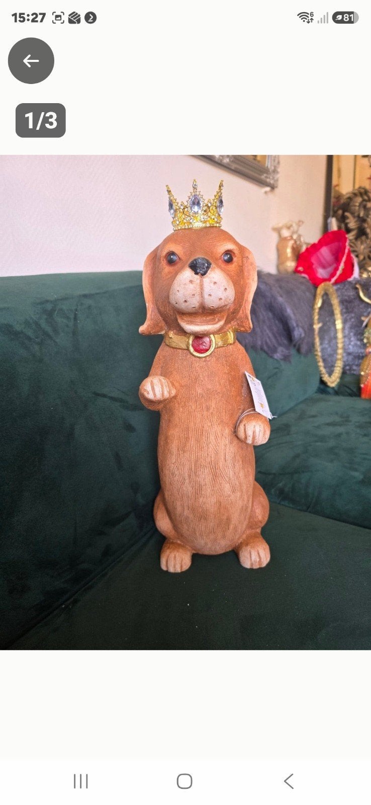Prachtig decoratief beeldje van een teckel met een gouden kr, Ophalen of Verzenden
