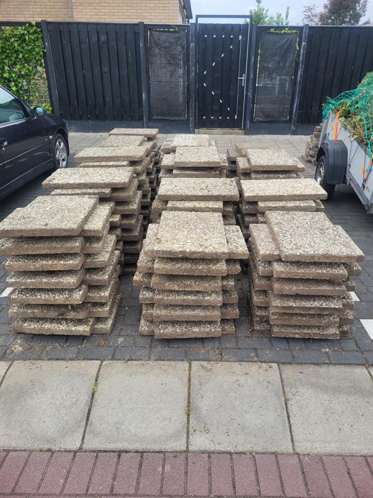 Grindtegels +/- 200 stuks, Ophalen, Gebruikt, Beton, Terrastegels