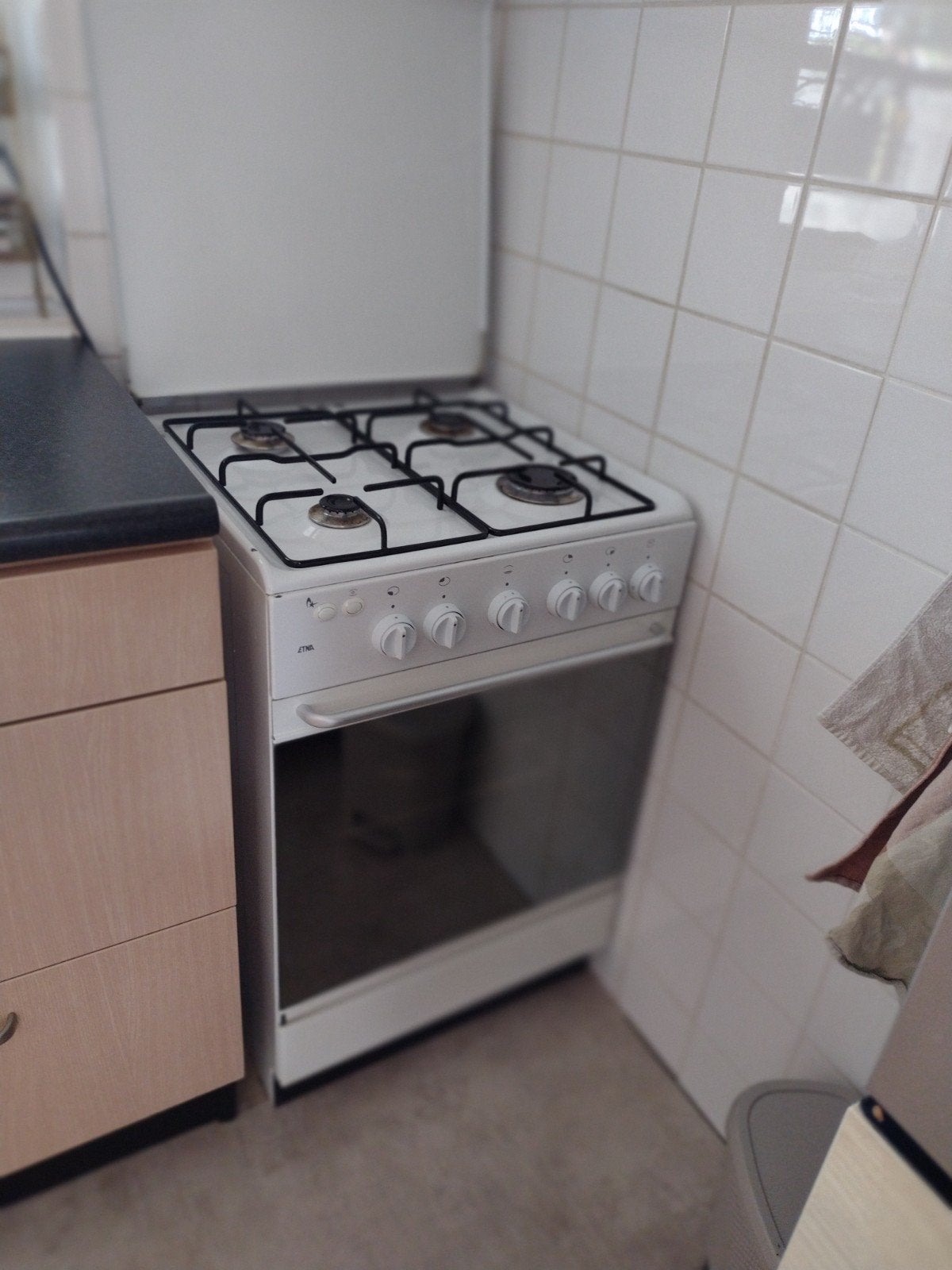 gasfornuis ETNA, Witgoed en Apparatuur, Fornuizen, Ophalen, Gebruikt, 4 kookzones, Gas