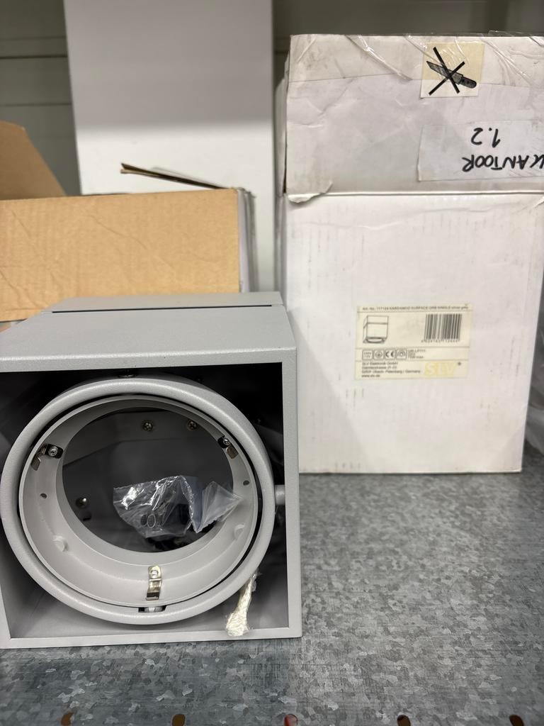 SLV Kardamod Surface QRB Single Spot - Zilver Grijs, Huis en Inrichting, Lampen | Spots, Ophalen, Halogeen, Metaal of Aluminium