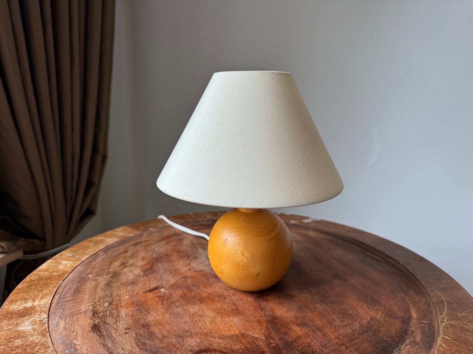 Wooden Table Lamp, Ophalen