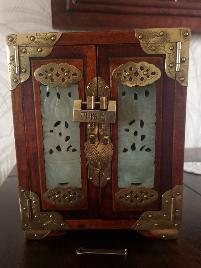 Oud Chinees Rozenhouten Sieradenkastje - Jade - Anno 1950 -, Hout, Handgemaakt, Bruin, Overige typen
