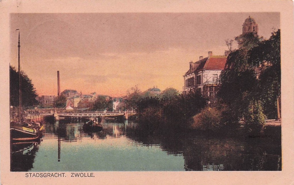 Zwolle - Stadsgracht met boten en brug (gel. 1927), Ophalen of Verzenden, 1920 tot 1940, Gelopen, Overijssel