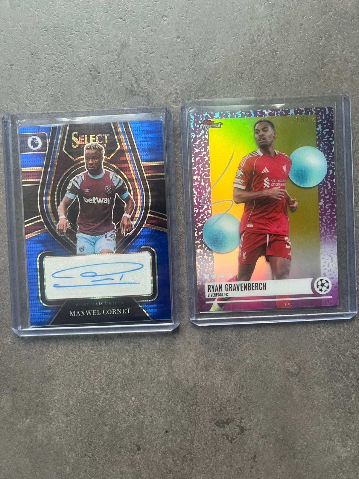 Panini Prizm Maxwel Cornet Auto & Topps Ryan Gravenberch /25, Ophalen of Verzenden, Zo goed als nieuw, Meerdere plaatjes