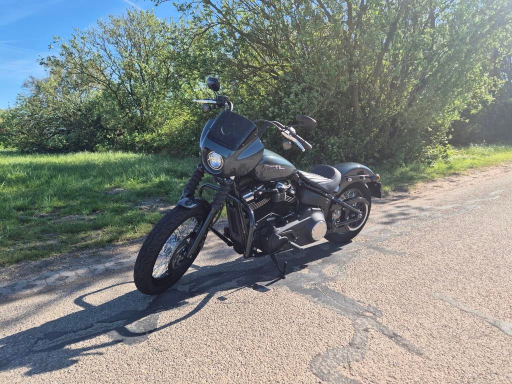 Harley-Davidson street bob 2020 | 7.500 km | 107ci, Motoren, Motoren | Harley-Davidson, 2 cilinders, Occasion, Sportuitlaat, Particulier