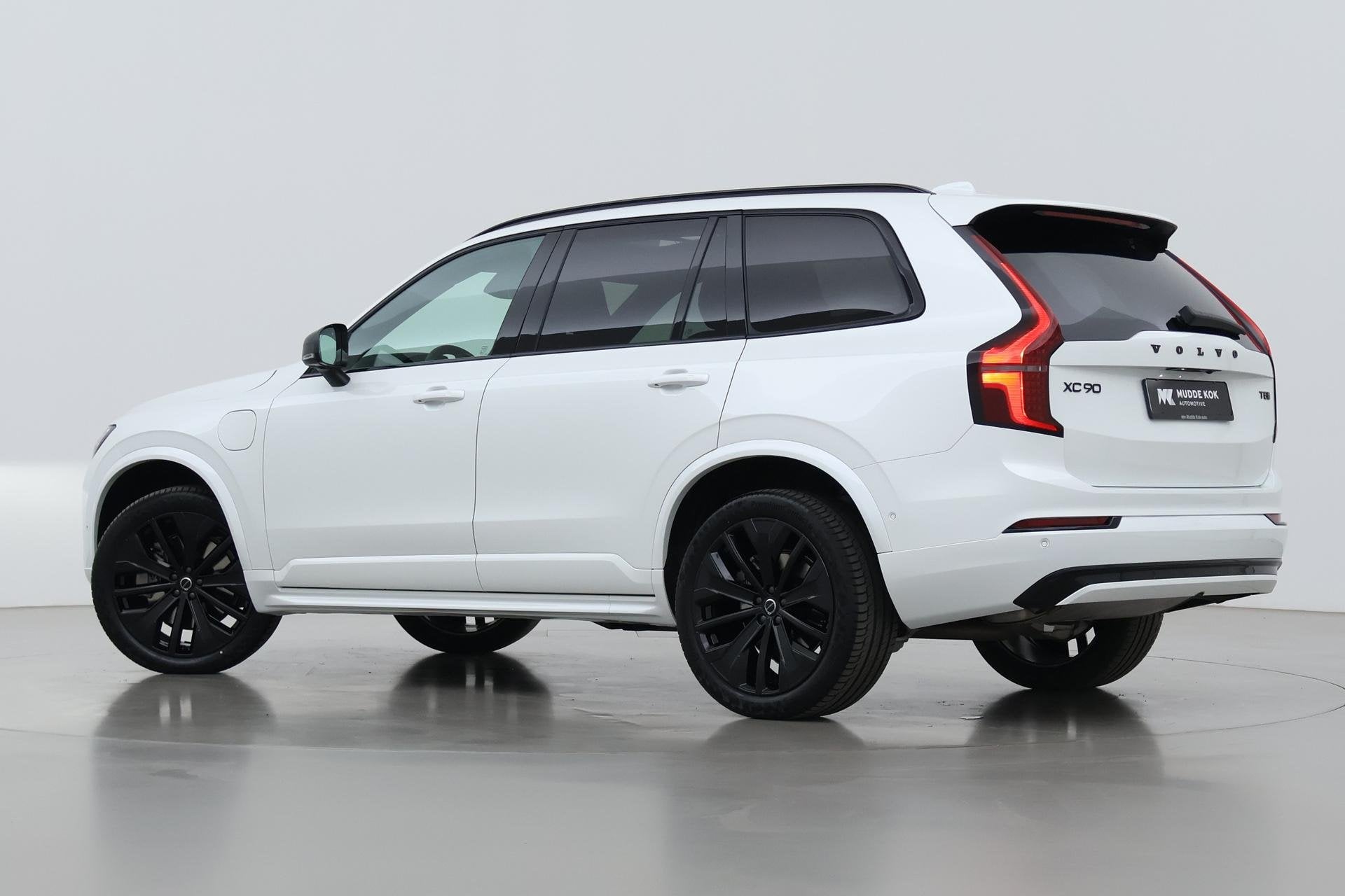 Volvo XC90 T8 Ultra Black Edition | Luchtvering | Harman/Kar, Gebruikt, Euro 6, 4 cilinders, Wit
