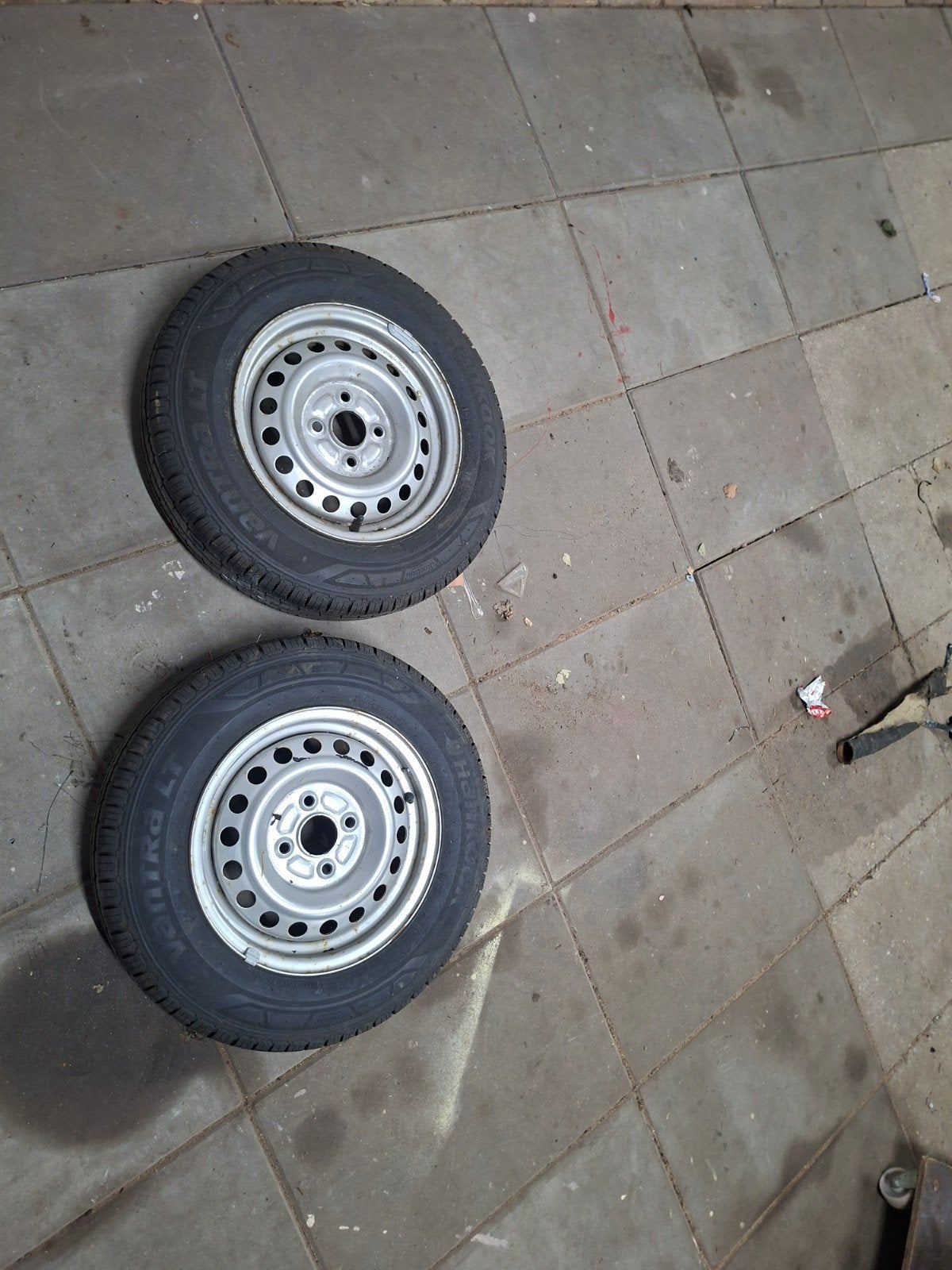 Gebruikte 13 inch banden en velgen voor aanhanger hanger, Ophalen, Gebruikt