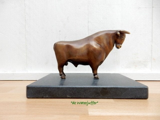 271* Bronzen stier (Boven €75 geen verzendkosten), Tuin en Terras, Tuinbeelden, Ophalen of Verzenden, Nieuw, Overige materialen