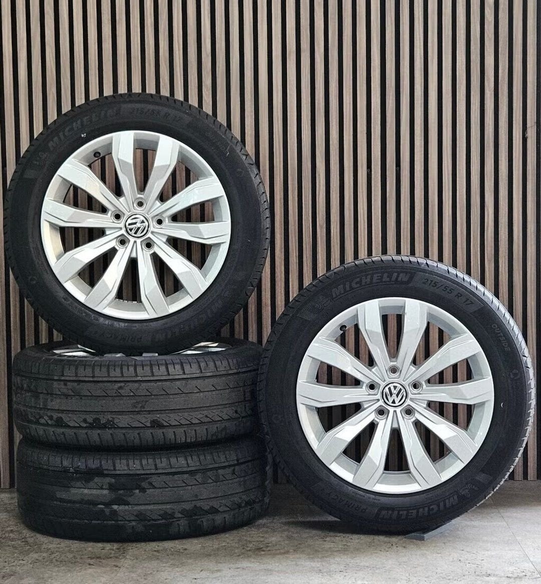 Nette 17" Orig Volkswagen T-roc Velgen+Goede A merk Banden, Gebruikt, -, -, Banden en Velgen