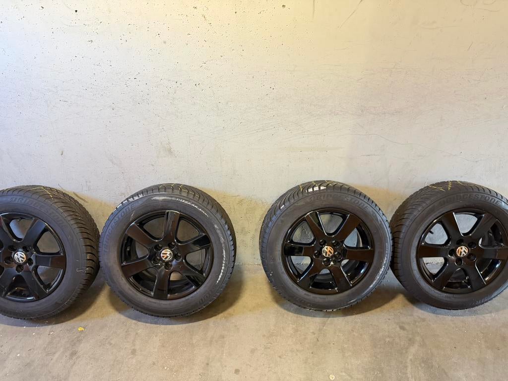 4x 15inch Bridgestone winterbanden., Overig, Gebruikt, 15 inch, Banden en Velgen