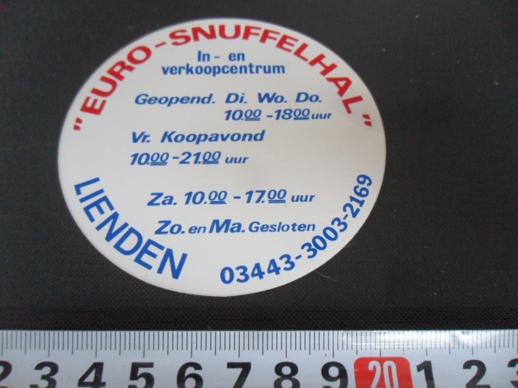 sticker Lienden EURO - SNUFFELHAL, Verzamelen, Stickers, Zo goed als nieuw, Ophalen