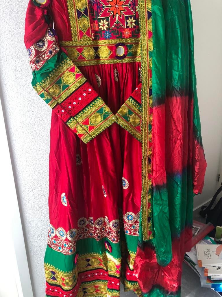 Prachtige Afghaanse jurk - Traditionele kleding, Kleding | Dames, Ophalen of Verzenden, Zo goed als nieuw