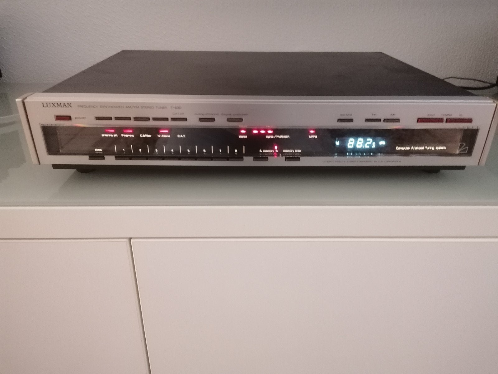 Luxman T-530, digitale tuner, near mint conditie, Ophalen, Zo goed als nieuw