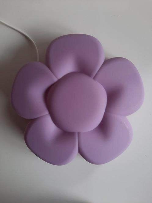 Ikea Upplyst wandlamp , bloem lila/roze, Huis en Inrichting, Kunststof, Met schakelaar, IKEA, Roze
