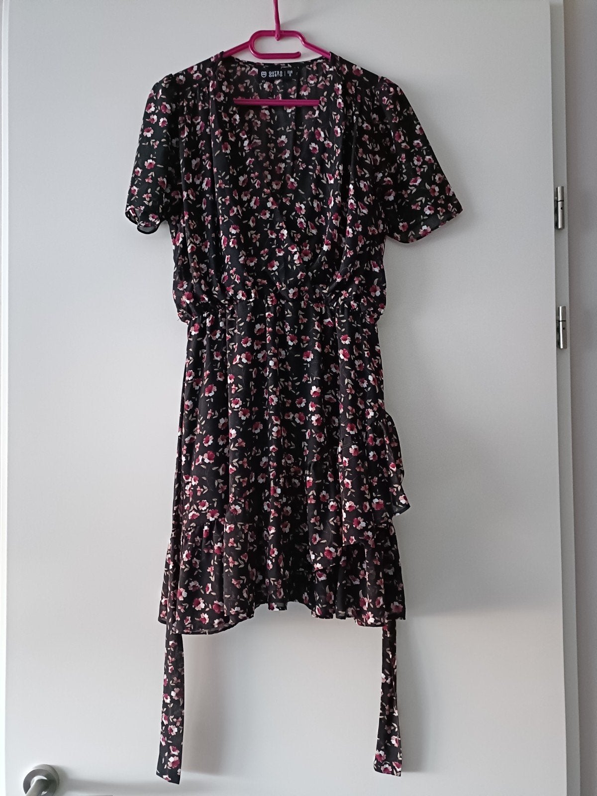 Guts & Gusto Zomerjurk met bloemenprint maat S, Guts & Gusto, Zwart, Ophalen of Verzenden, Zo goed als nieuw