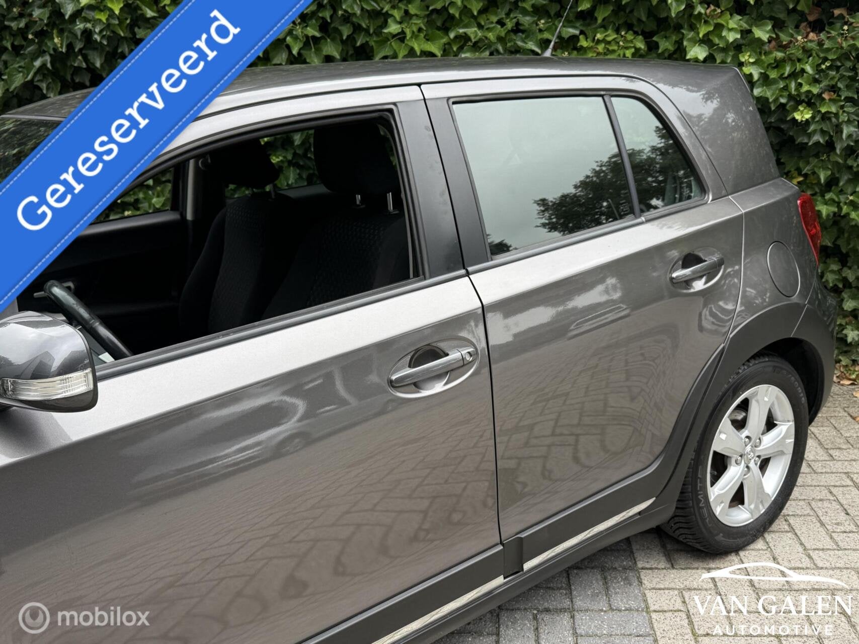Toyota Urban Cruiser 1.3 VVT-i Airco|Trekhaak|Camera|Carplay, Voorwielaandrijving, 12 maanden, 101 pk, Gebruikt