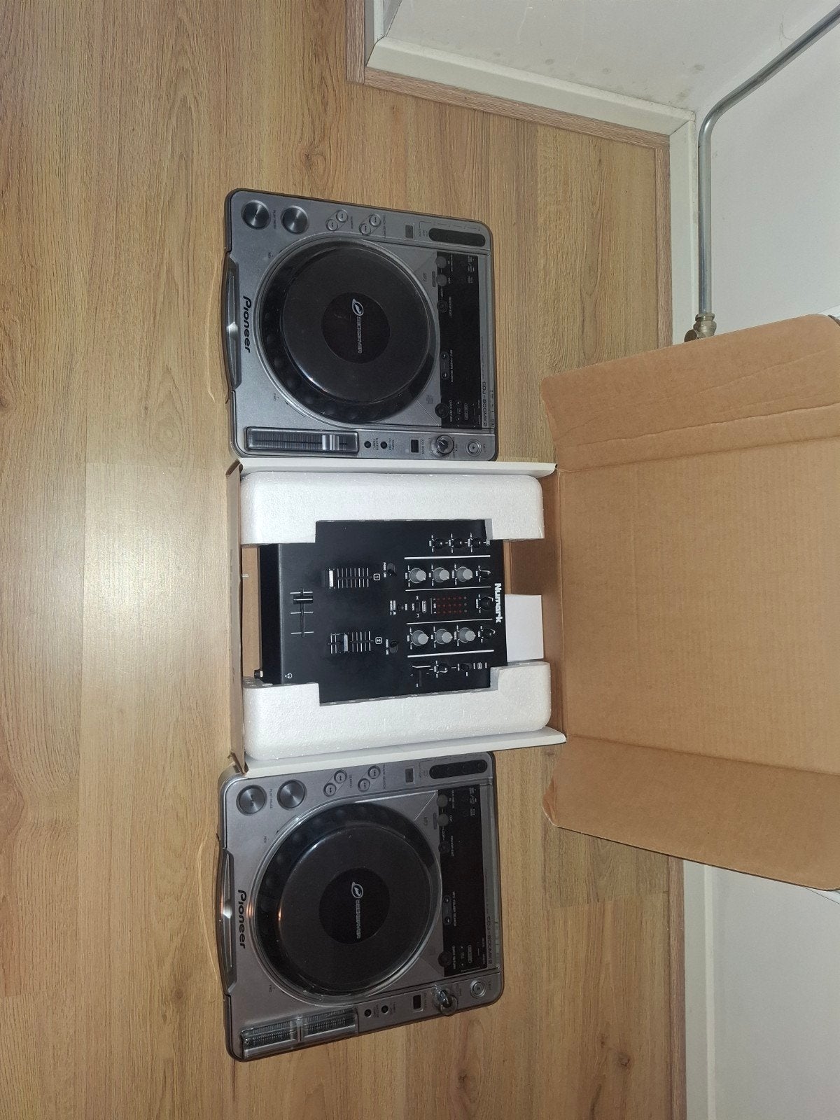 Pioneer CDJ-800MK2 en Numark M2 DJ-set, Ophalen, Gebruikt, Numark