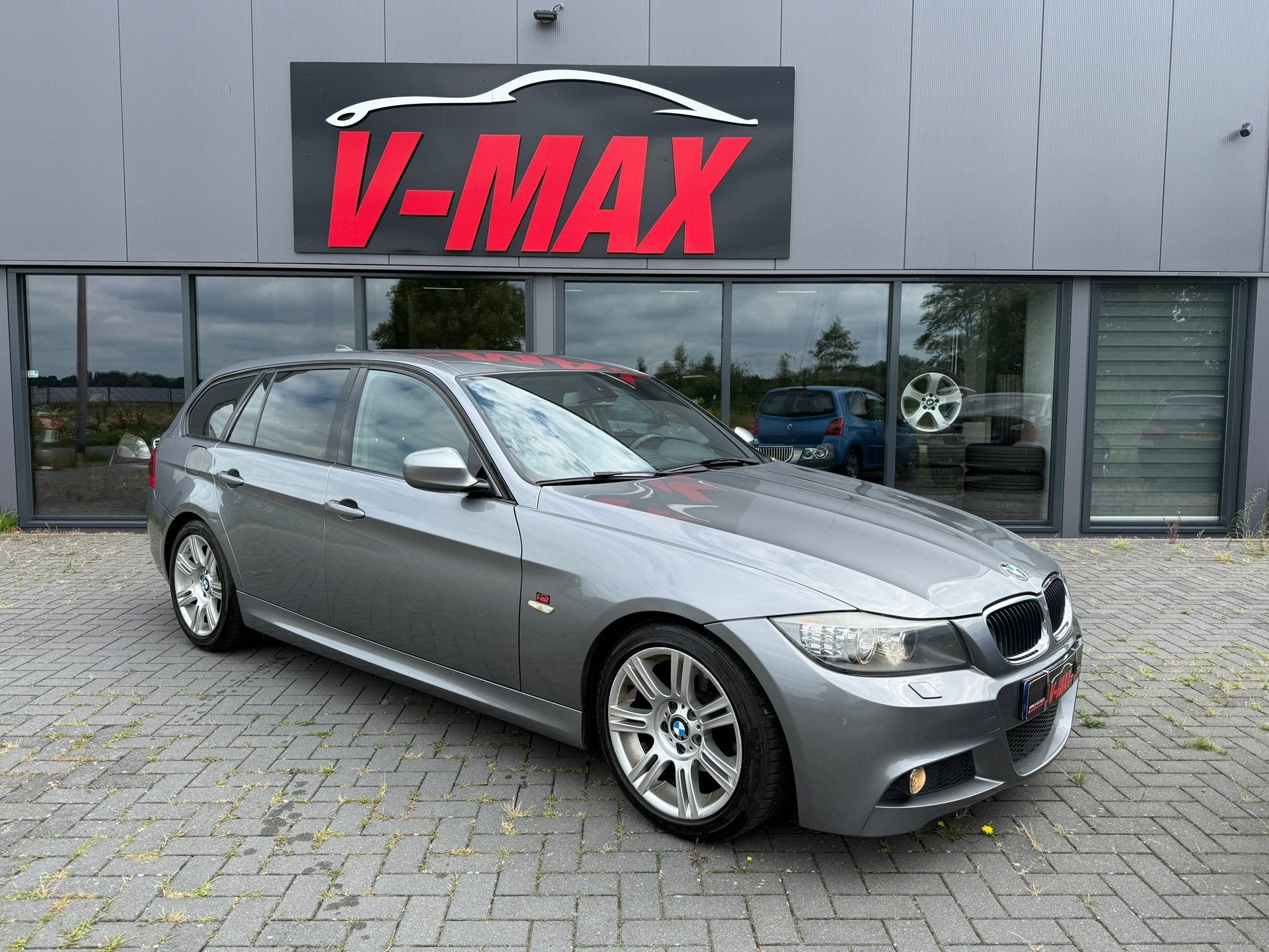 BMW 318i 2.0 Touring AUT M-Sport Xenon NaviProf Alcantara, Auto's, Automaat, Euro 5, 4 cilinders, 1435 kg