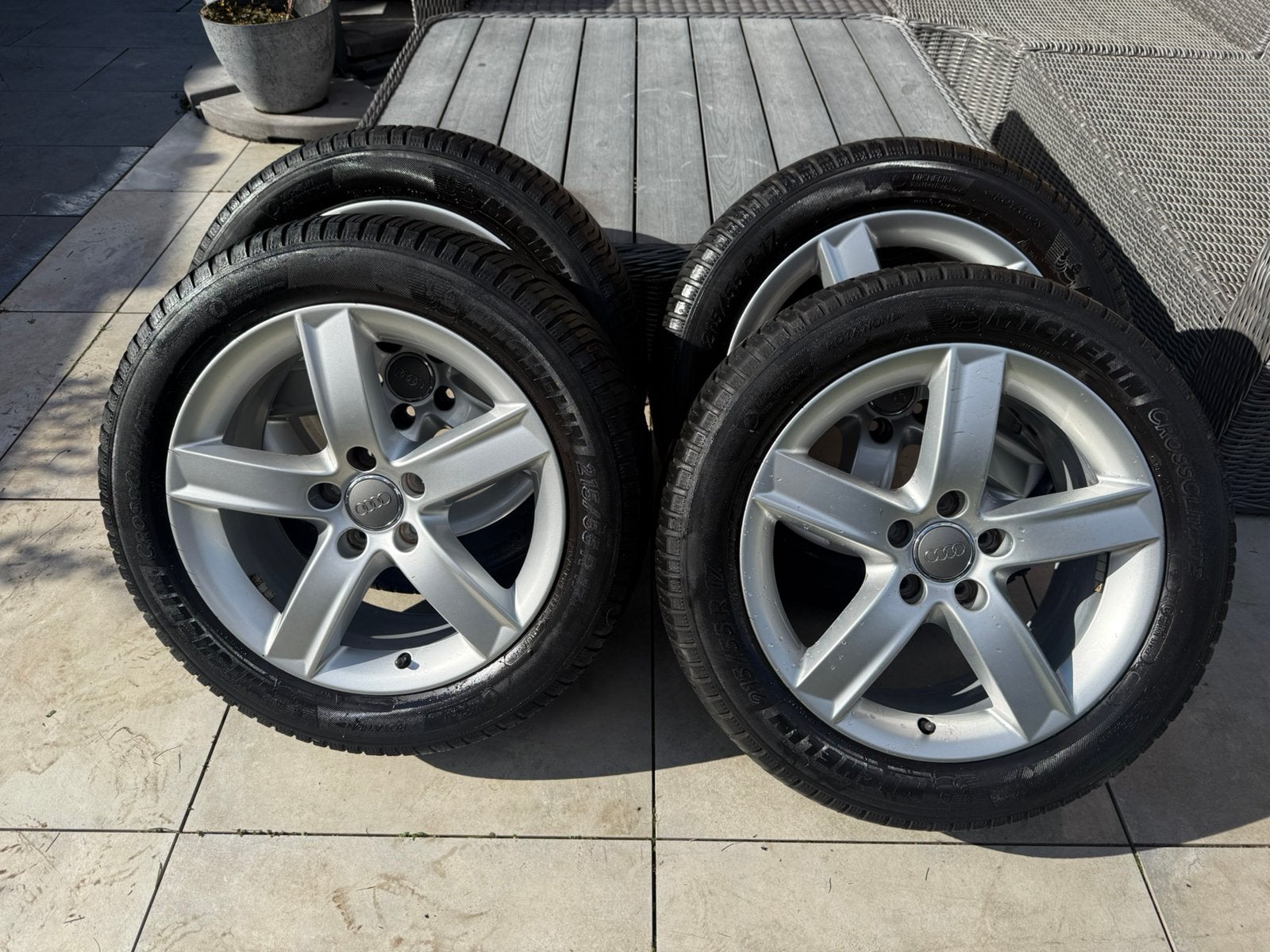 Audi winterbanden op lichtmetalen velg., Auto-onderdelen, Ophalen, Banden en Velgen, 17 inch, Winterbanden