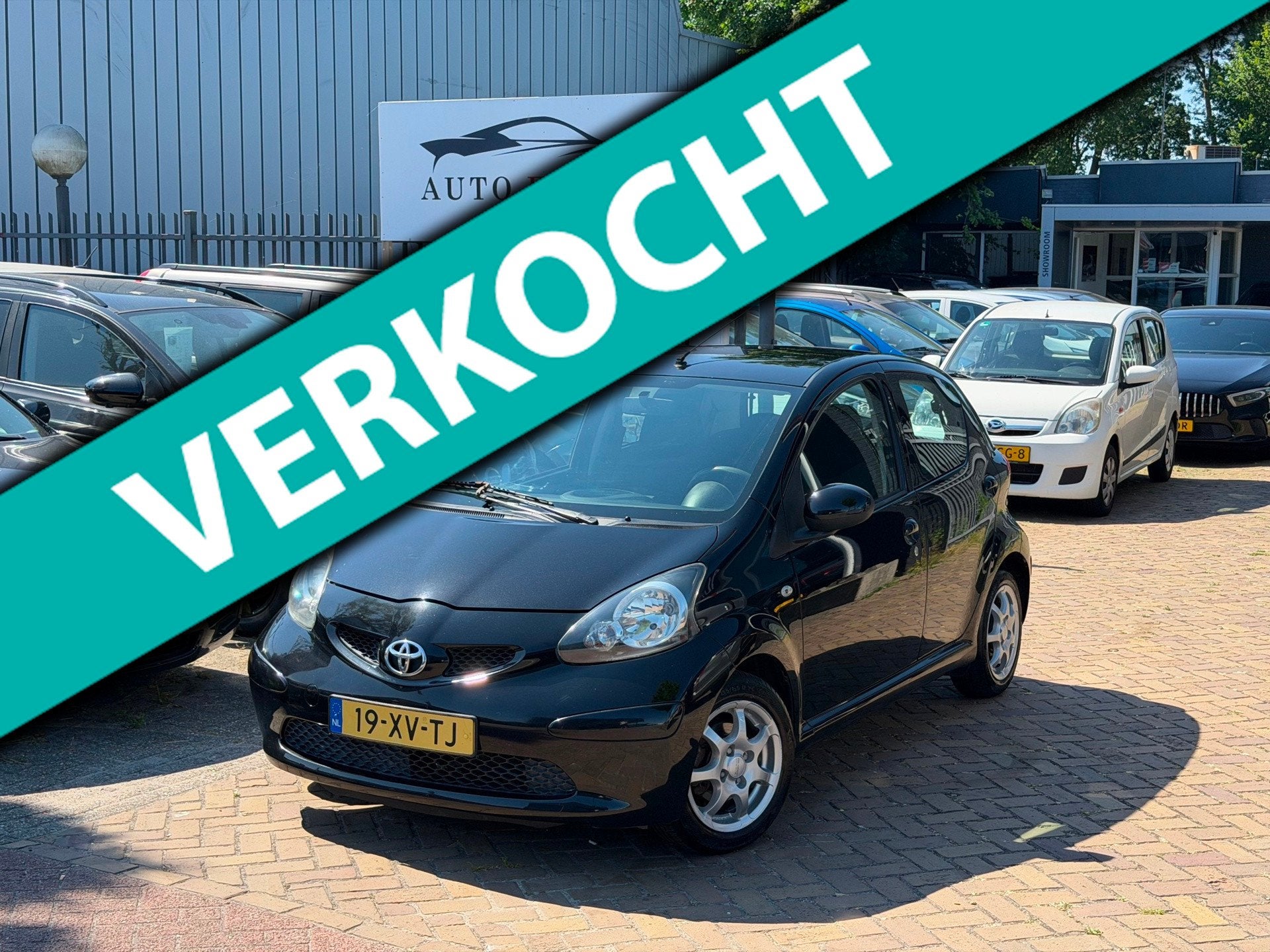 Toyota Aygo 1.0-12V + Aut/Airco/Navi/Carplay/2E Eigenaar/Nap, Auto's, Gebruikt, 4 stoelen, Origineel Nederlands, Bedrijf