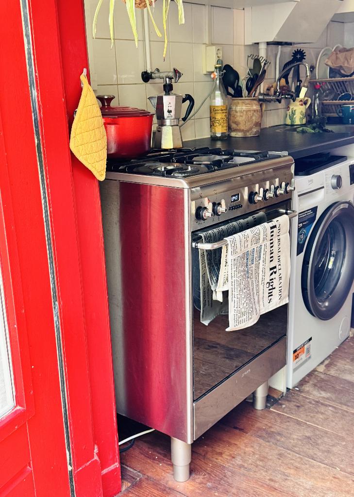 Smeg Stove with oven / Smeg Gas Stove with oven (SNLK60MX9), Ophalen, Gebruikt, 60 cm of meer, 4 kookzones