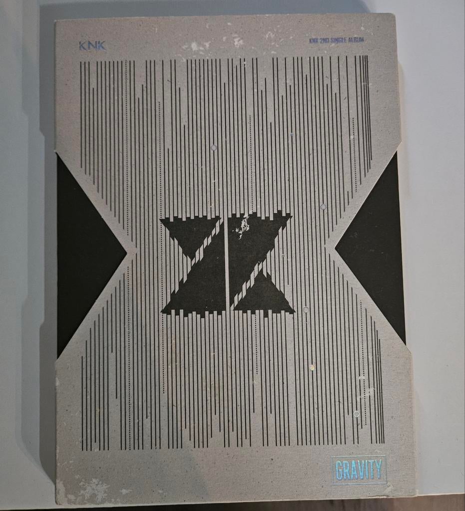 KNK - Gravity (2nd Single Album) K-Pop CD, Ophalen of Verzenden, Zo goed als nieuw