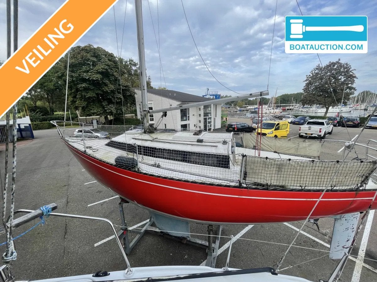 Standfast Loper 27 nu in de online veiling.