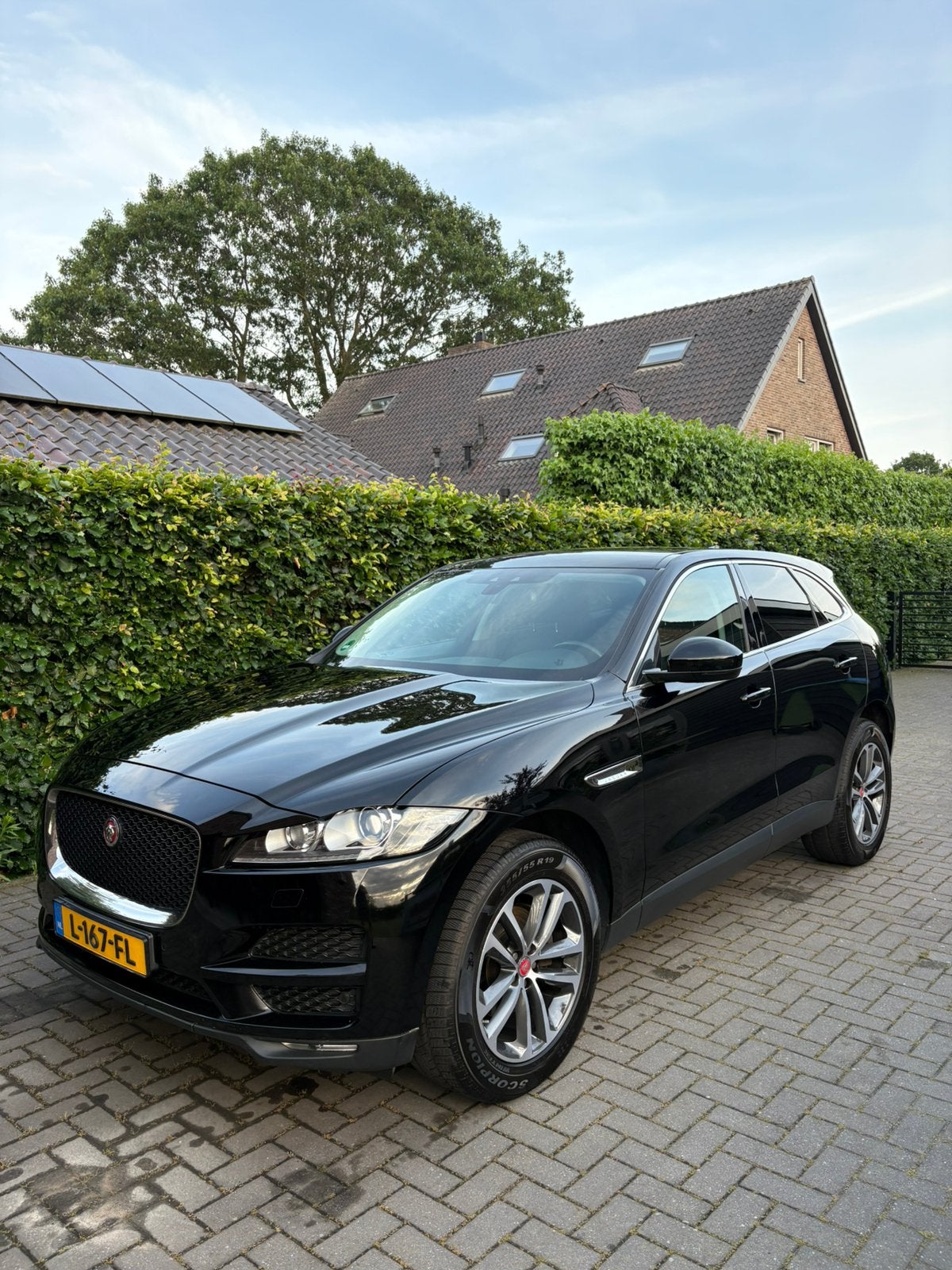 Jaguar F-Pace 20d 2.0 180pk AWD Aut 2017 Zwart, Automaat, Zwart, 4 cilinders, 179 pk