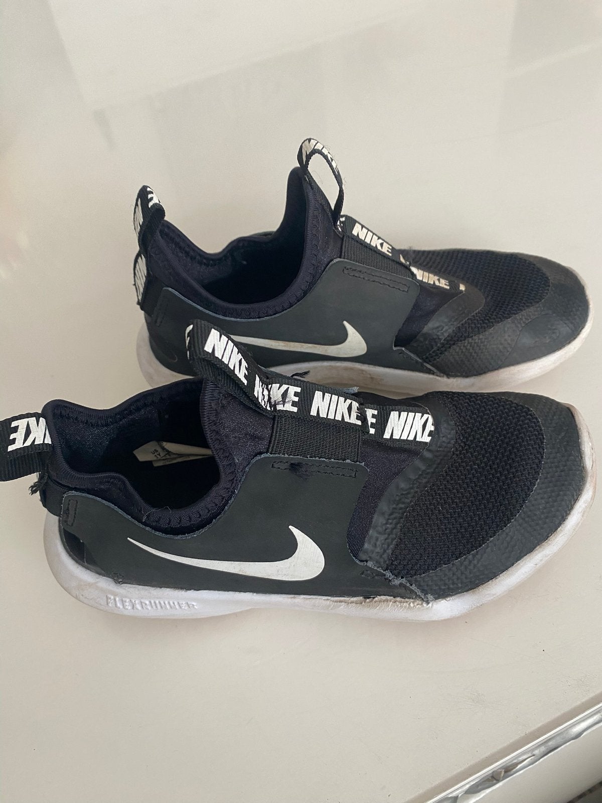 Nike schoenen weinig gedragen maat 32, Sportschoenen, Ophalen of Verzenden, Zo goed als nieuw, Jongen