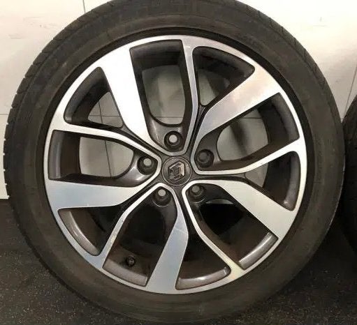 GEZOCHT. Renault Megane III station velgen., Auto-onderdelen, Velg(en), 17 inch, All Season, 205 mm