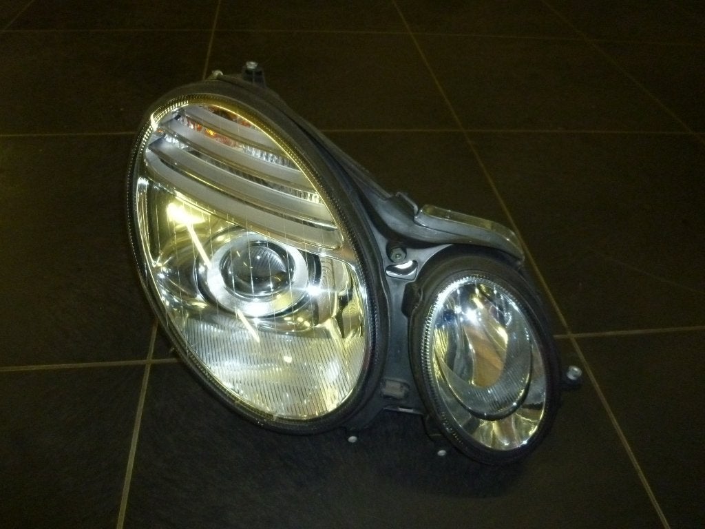 Koplamp Mercedes Benz E klasse W211, Auto-onderdelen, Ophalen of Verzenden, Gebruikt, Mercedes-Benz