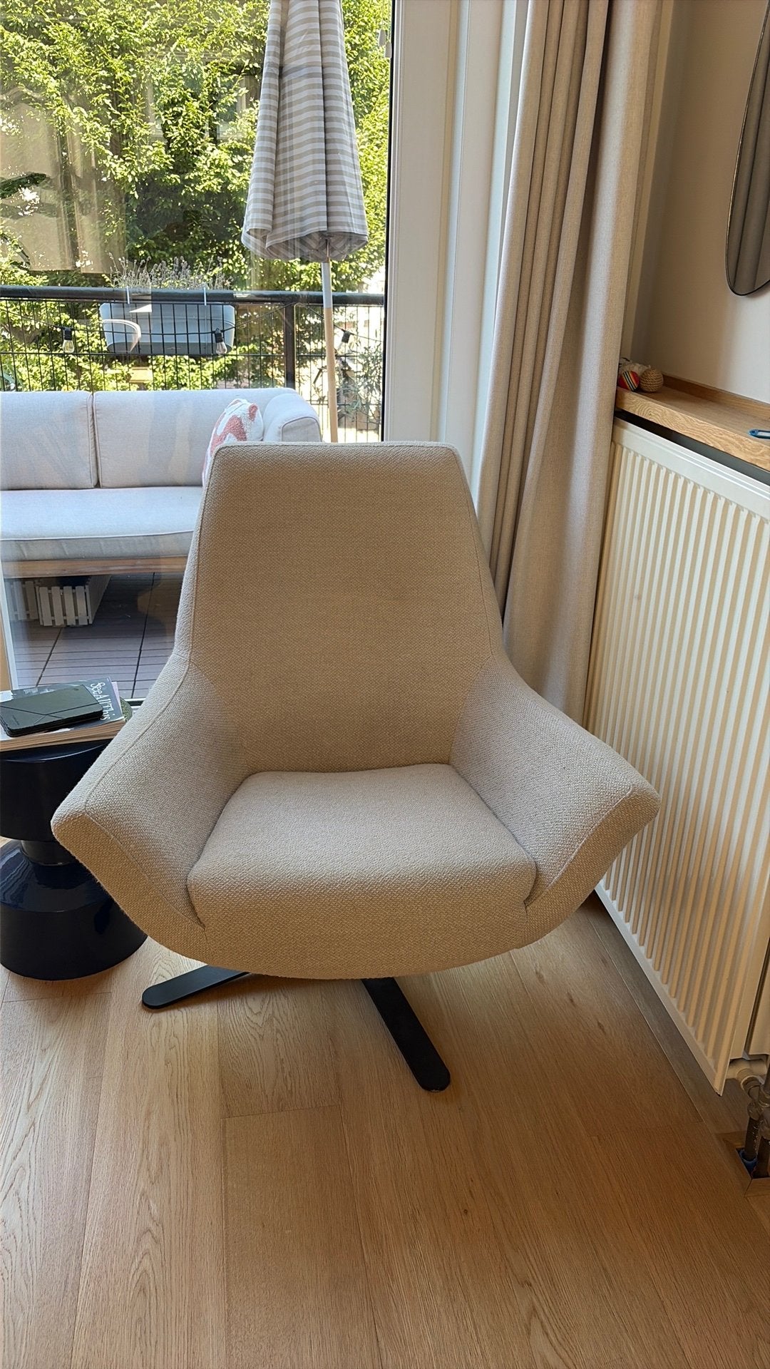 Montel Charles fauteuil beige, Huis en Inrichting, Ophalen, Zo goed als nieuw, 75 tot 100 cm