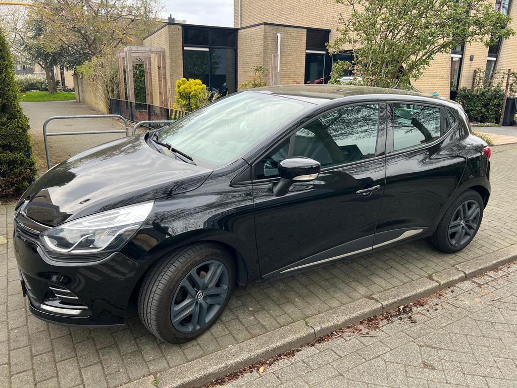 Renault Clio Energy TCe 90pk Eco2 S&S 2017 Zwart, Auto's, Voorwielaandrijving, 898 cc, 1057 kg, Origineel Nederlands