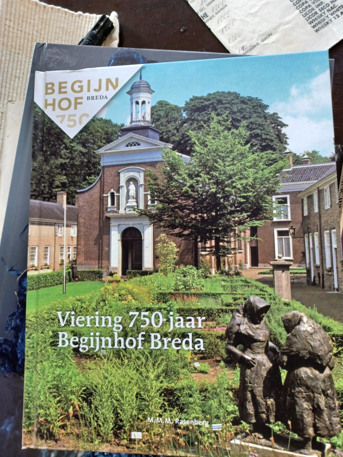 Viering 750 jaar Begijnhof Breda - M.M. Rasenberg, Ophalen of Verzenden, 20e eeuw of later, Gelezen, M.M. Rasenberg