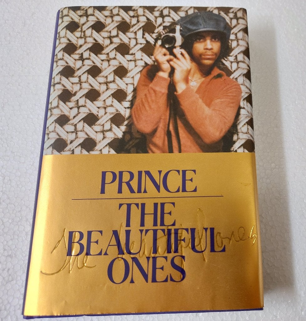 Prince BOEK The Beautiful Ones Hardback 2019, Gebruikt, Ophalen of Verzenden, Boek, Tijdschrift of Artikel, NvT